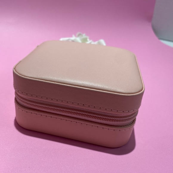 Jewelry Case - Jewelry Storage - Picture 6 of 11